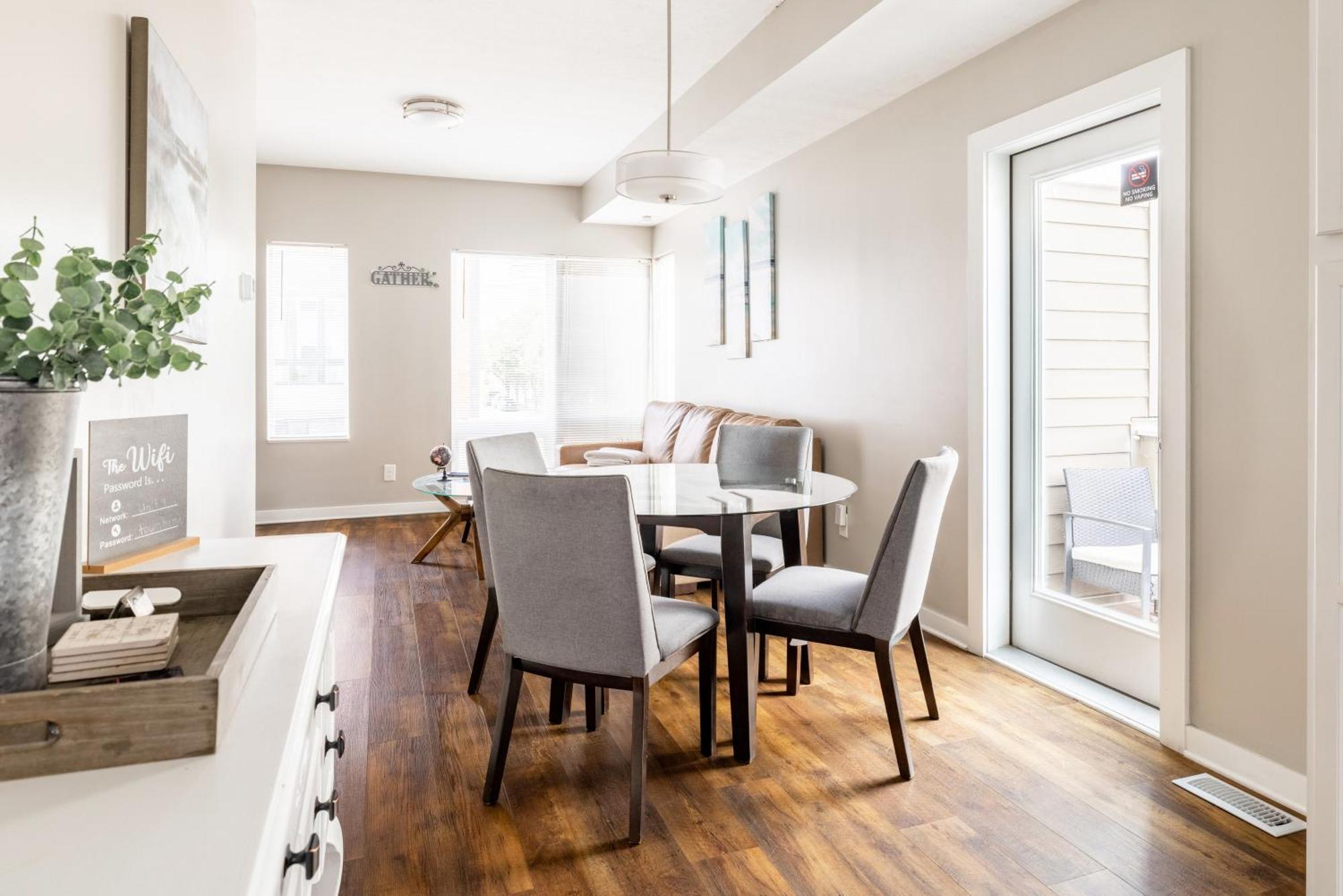 Luxury Downtown Townhome Private Garage Unit 9 Клівленд Екстер'єр фото